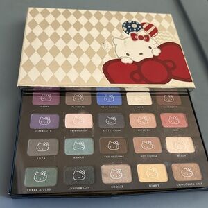 Hello Kitty Pop-Up Party Palette